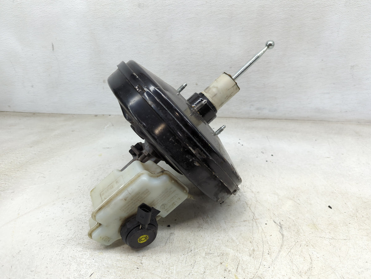 2008-2015 Toyota Tacoma Power Brake Booster Oem - Oemusedautoparts1.com