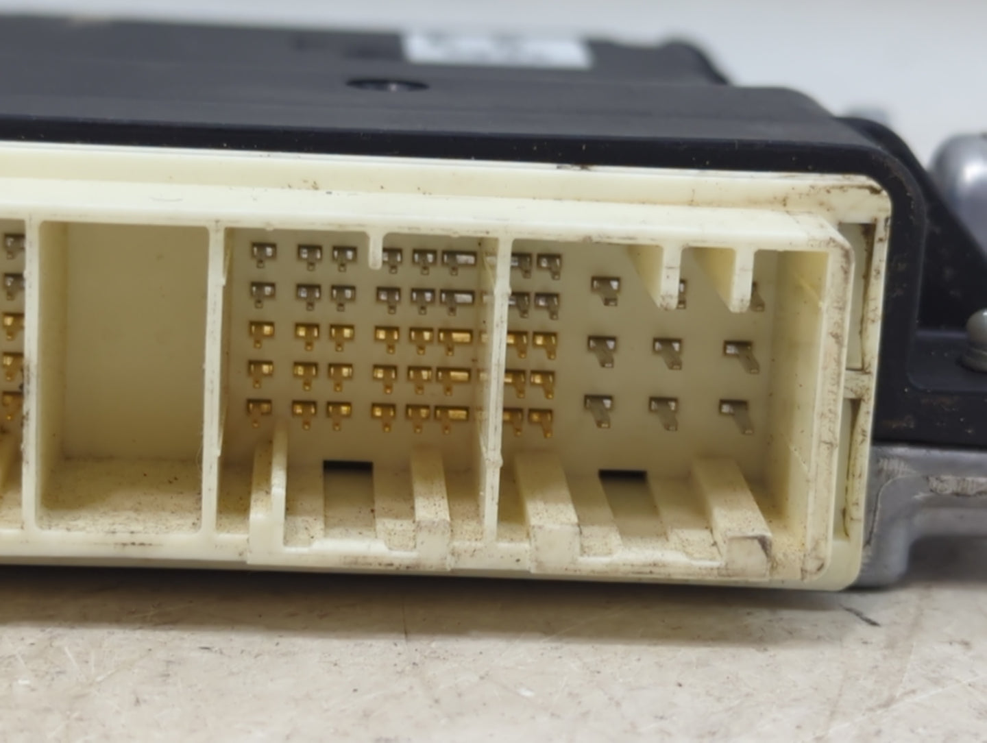 2010-2011 Toyota Tacoma PCM Engine Control Computer ECU ECM PCU OEM P/N:89661-04E40 TN275300-8751 Fits Fits 2010 2011 OEM Us