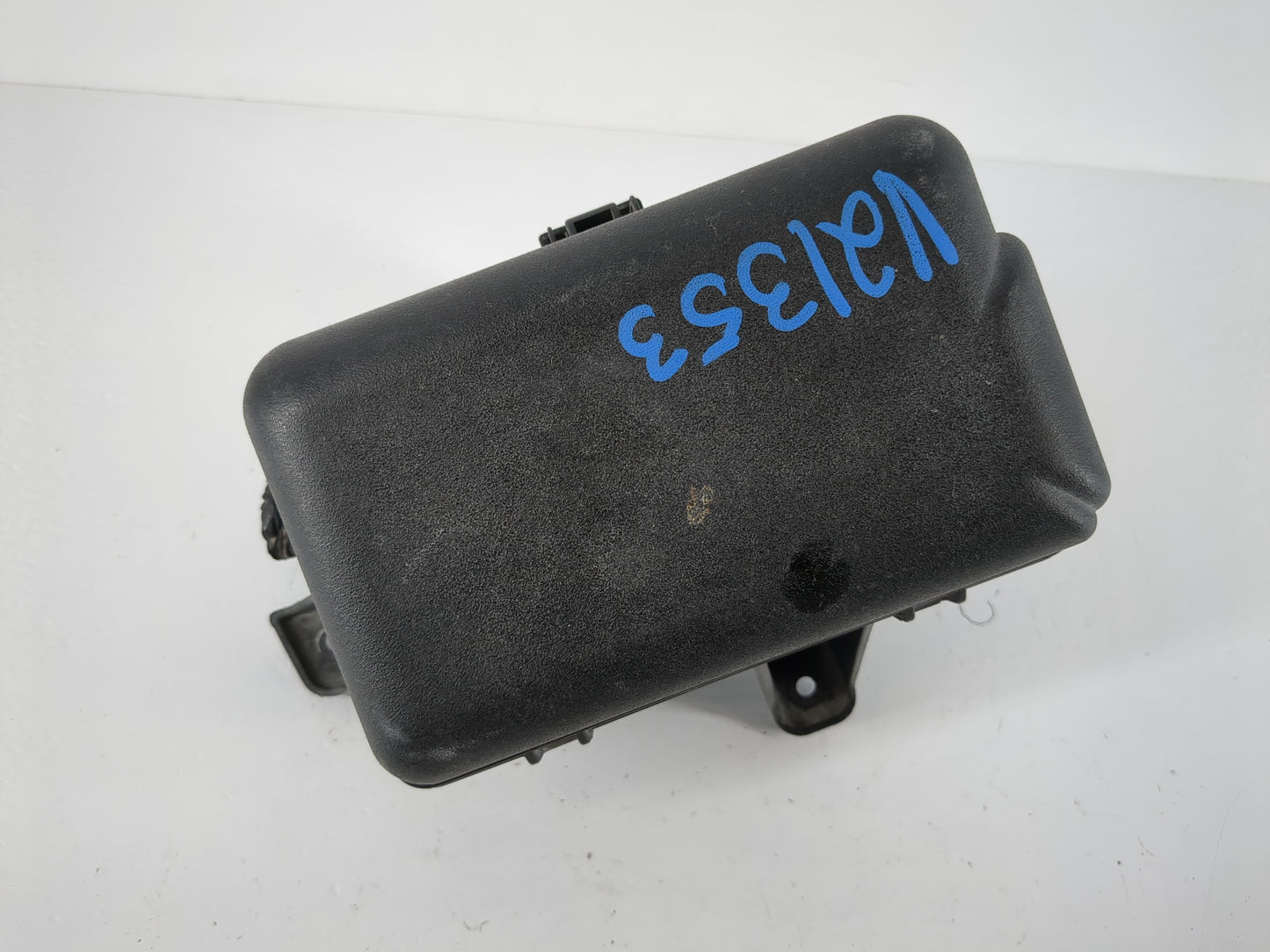 2010 Toyota Tundra Fusebox Fuse Box Panel Relay Module Fits OEM Used Auto Parts - Oemusedautoparts1.com