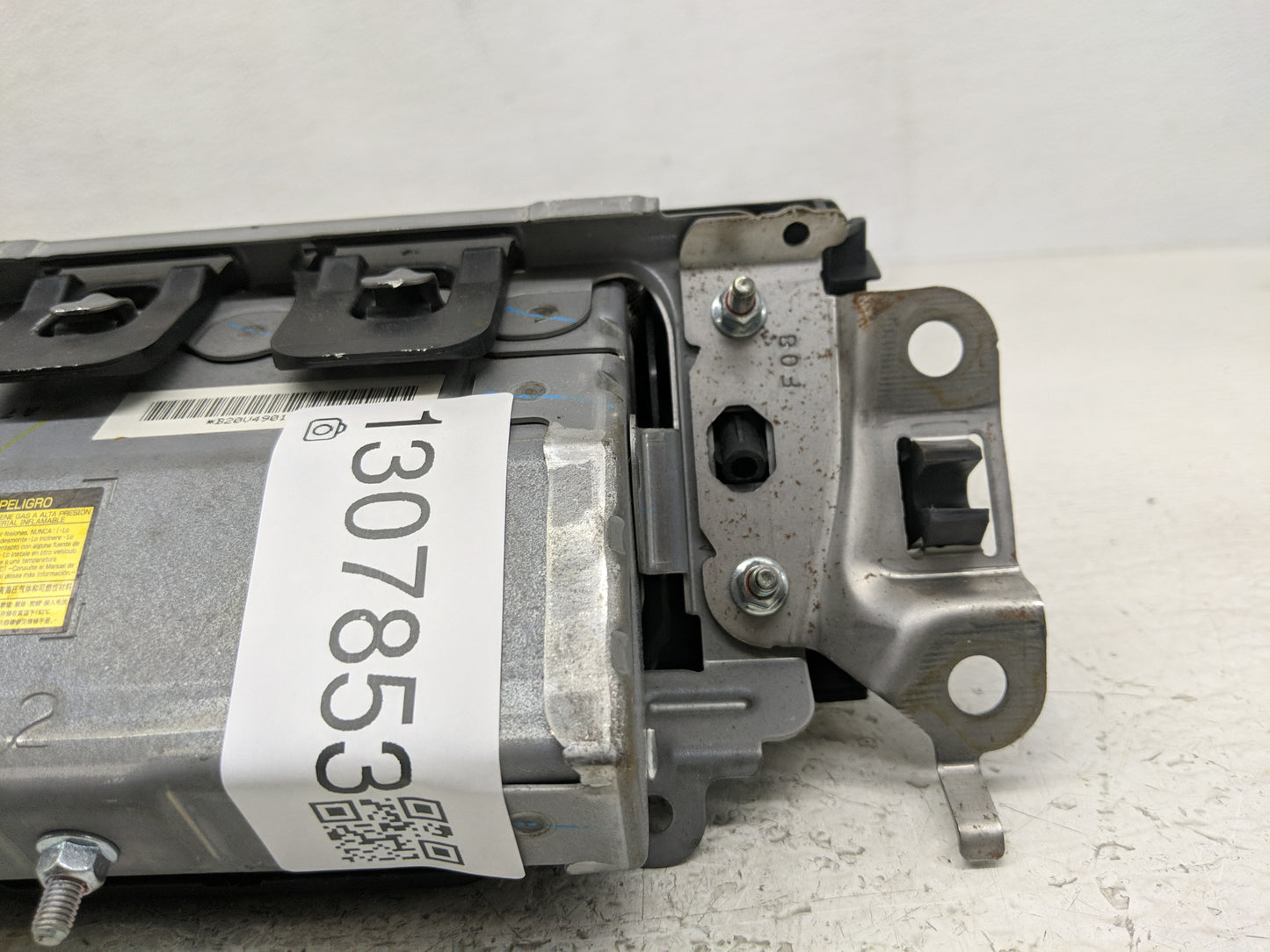 2010-2021 Toyota Tundra Air Bag Passenger Right Knee OEM P/N:BAM-PT1-1150 Fits OEM Used Auto Parts - Oemusedautoparts1.com