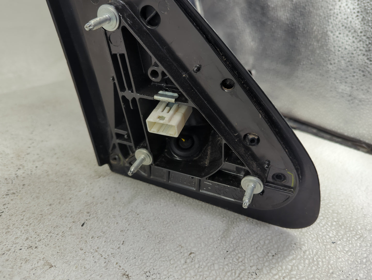2010 Toyota Tundra Driver Left Side View Power Door Mirror Black - Oemusedautoparts1.com