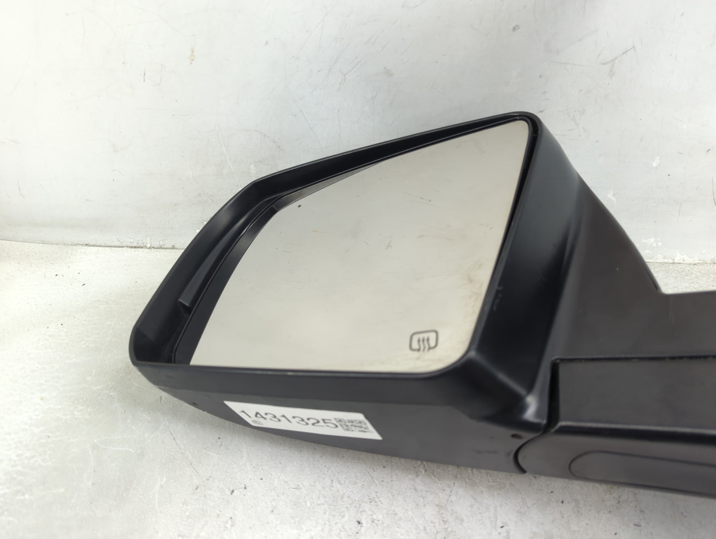 2010 Toyota Tundra Driver Left Side View Power Door Mirror Black - Oemusedautoparts1.com