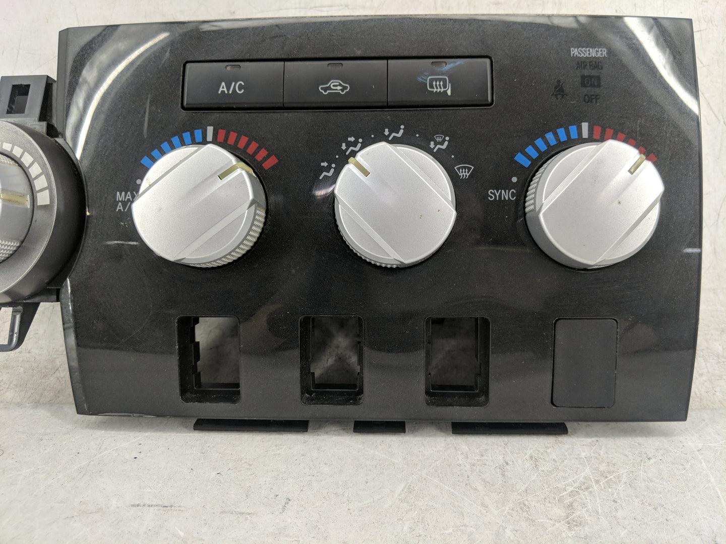 2010-2012 Toyota Tundra Climate Control Module Temperature AC/Heater Replacement P/N:84010-0CC80 MX237000-2843 Fits OEM Used