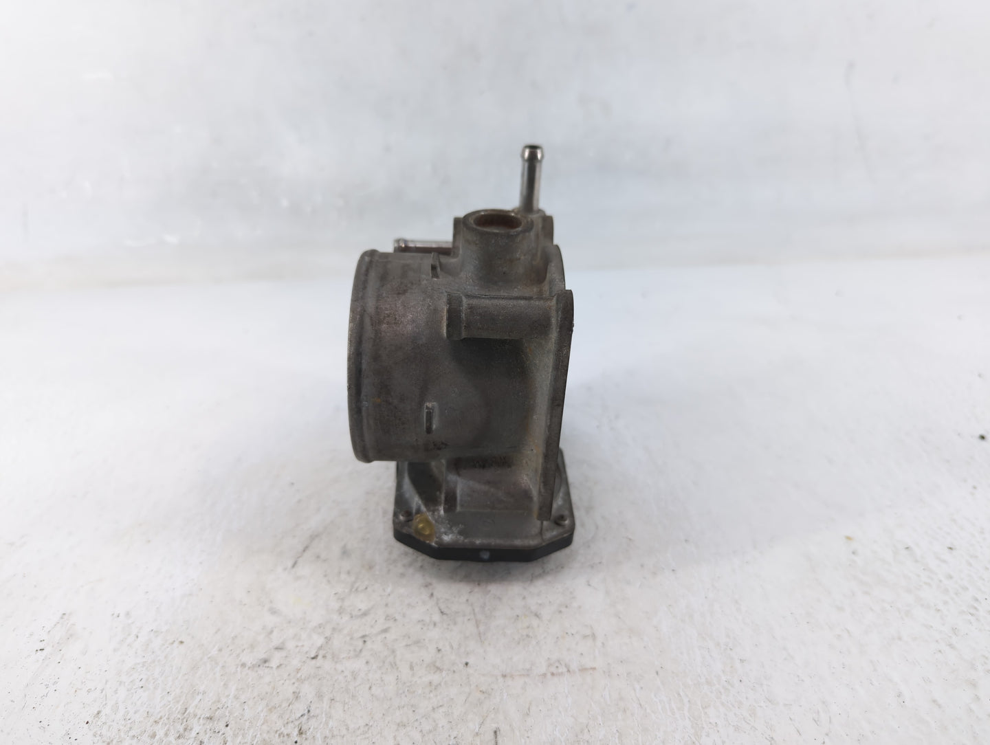 2005-2011 Toyota Tundra Throttle Body P/N:22030-0P010 Fits Fits 2003 2004 2005 2006 2007 2008 2009 2010 2011 2012 2013 2014 