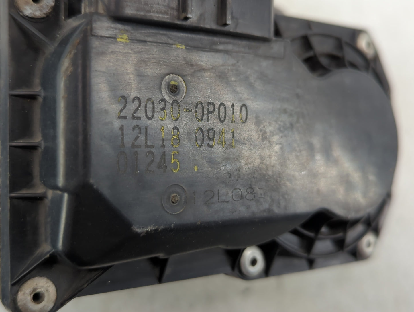 2005-2011 Toyota Tundra Throttle Body P/N:22030-0P010 Fits Fits 2003 2004 2005 2006 2007 2008 2009 2010 2011 2012 2013 2014 