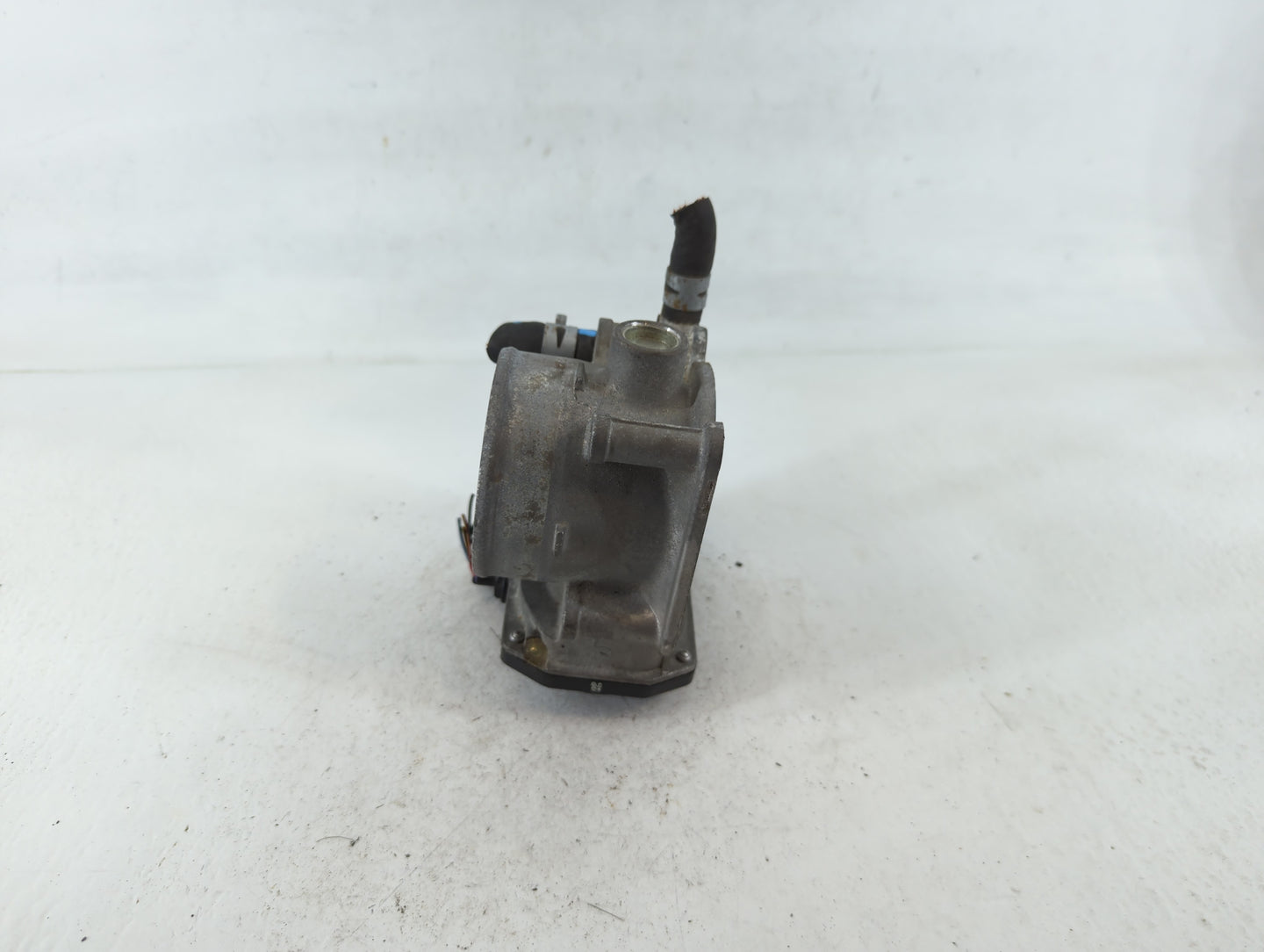 2005-2011 Toyota Tundra Throttle Body P/N:22030-0P010 Fits Fits 2003 2004 2005 2006 2007 2008 2009 2010 2011 2012 2013 2014 