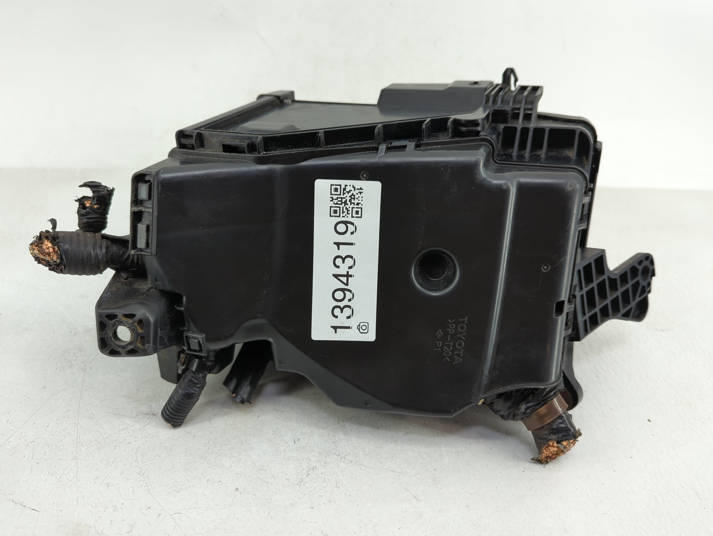 2010-2016 Toyota Venza Fusebox Fuse Box Panel Relay Module Fits Fits 2010 2013 2014 2015 2016 OEM Used Auto Parts - Oemuseda