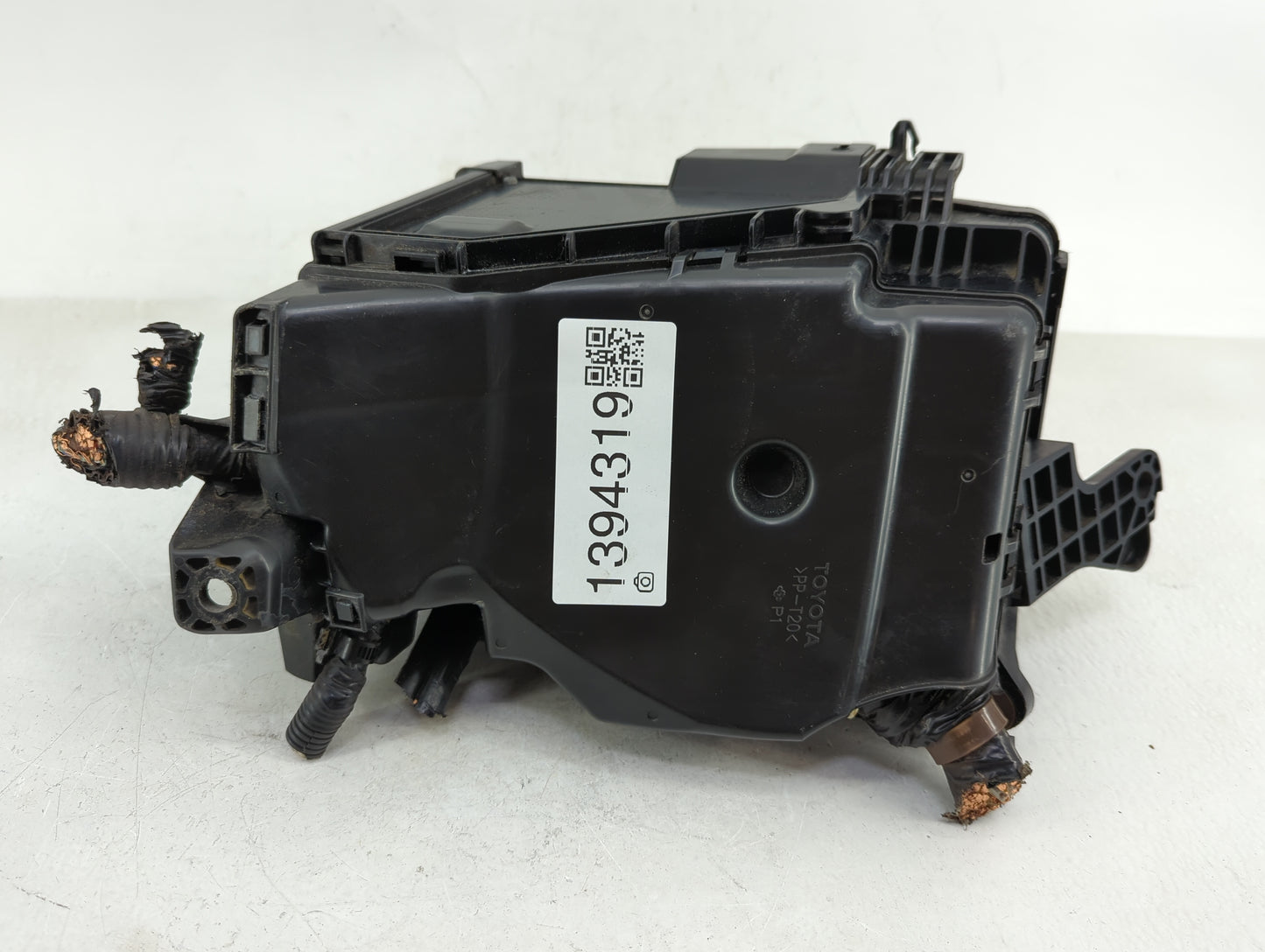 2010-2016 Toyota Venza Fusebox Fuse Box Panel Relay Module Fits Fits 2010 2013 2014 2015 2016 OEM Used Auto Parts - Oemuseda