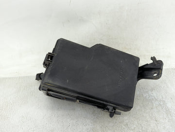 2010-2012 Toyota Venza Fusebox Fuse Box Panel Relay Module Fits Fits 2010 2011 2012 OEM Used Auto Parts - Oemusedautoparts1.