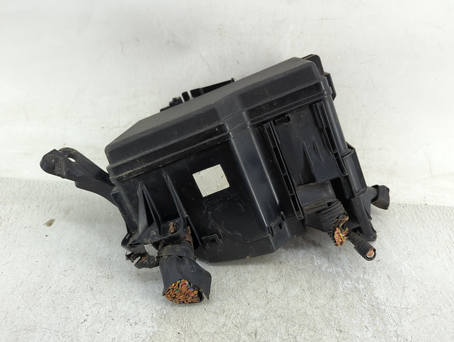 2010-2012 Toyota Venza Fusebox Fuse Box Panel Relay Module Fits Fits 2010 2011 2012 OEM Used Auto Parts - Oemusedautoparts1.