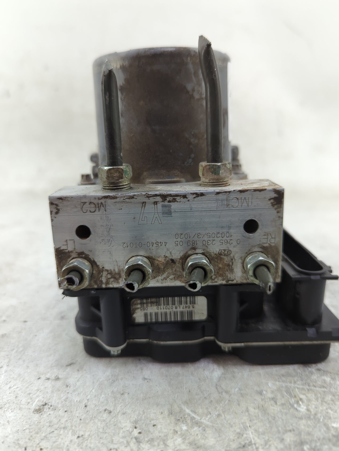 2009-2010 Toyota Venza ABS Pump Control Module Replacement P/N:0 265 230 189 05 44540-0T012 Fits Fits 2009 2010 OEM Used Aut