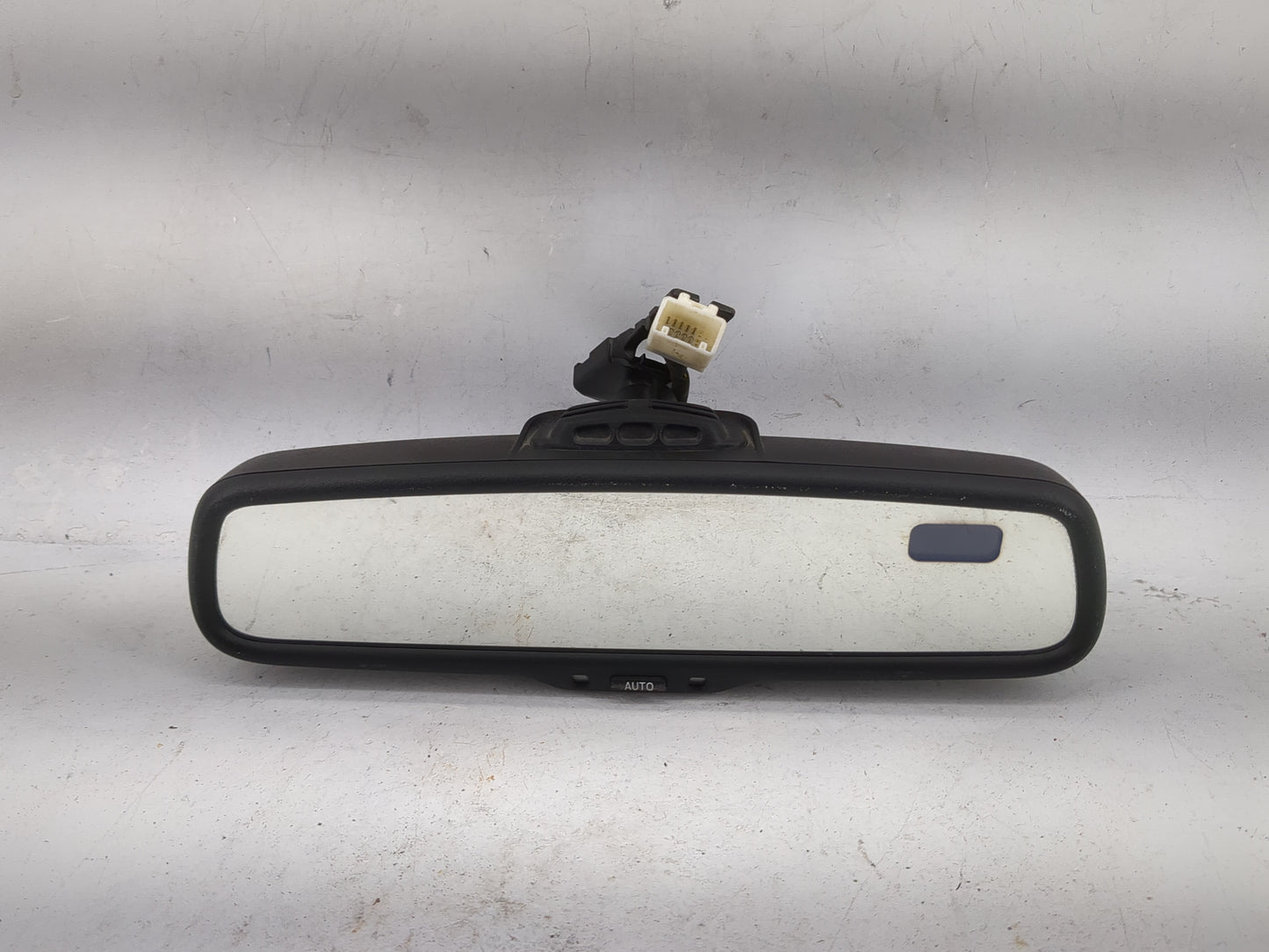 2010 Toyota Venza Interior Rear View Mirror Replacement OEM P/N:E11 026133 GNTX-651 Fits OEM Used Auto Parts - Oemusedautopa