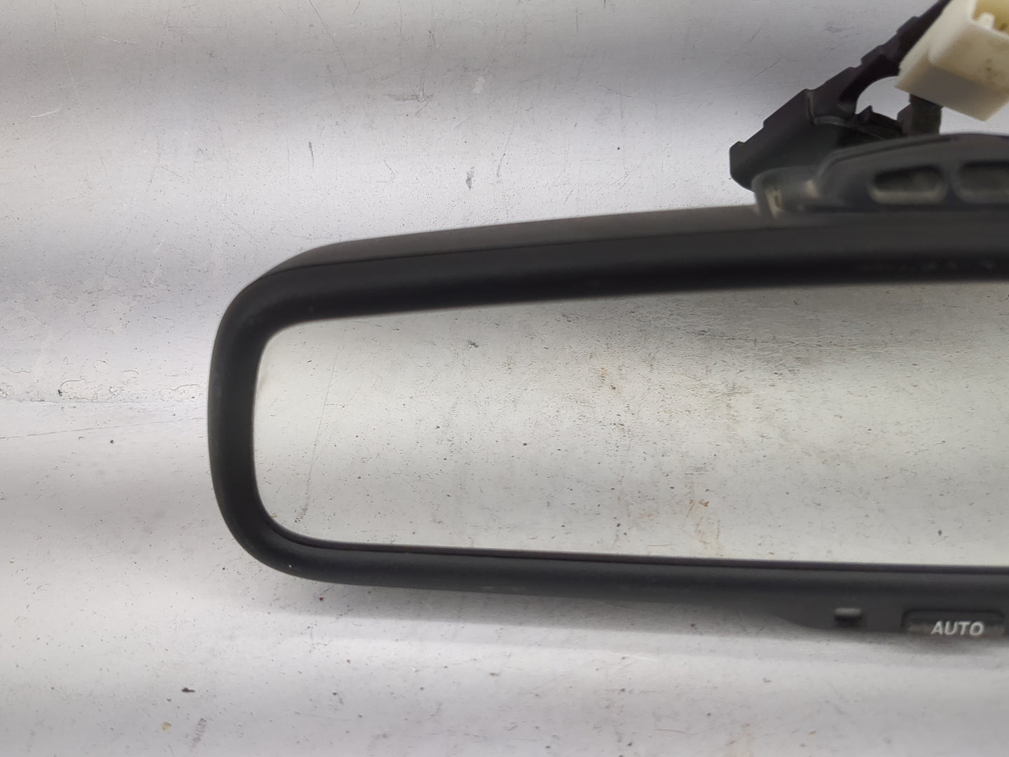 2010 Toyota Venza Interior Rear View Mirror Replacement OEM P/N:E11 026133 GNTX-651 Fits OEM Used Auto Parts - Oemusedautopa