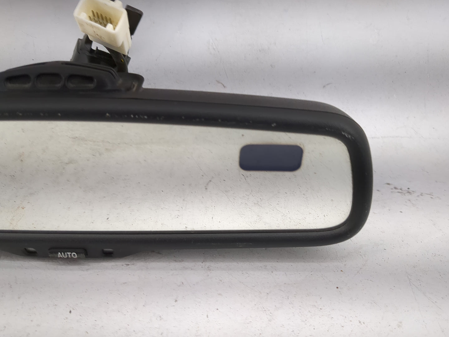 2010 Toyota Venza Interior Rear View Mirror Replacement OEM P/N:E11 026133 GNTX-651 Fits OEM Used Auto Parts - Oemusedautopa