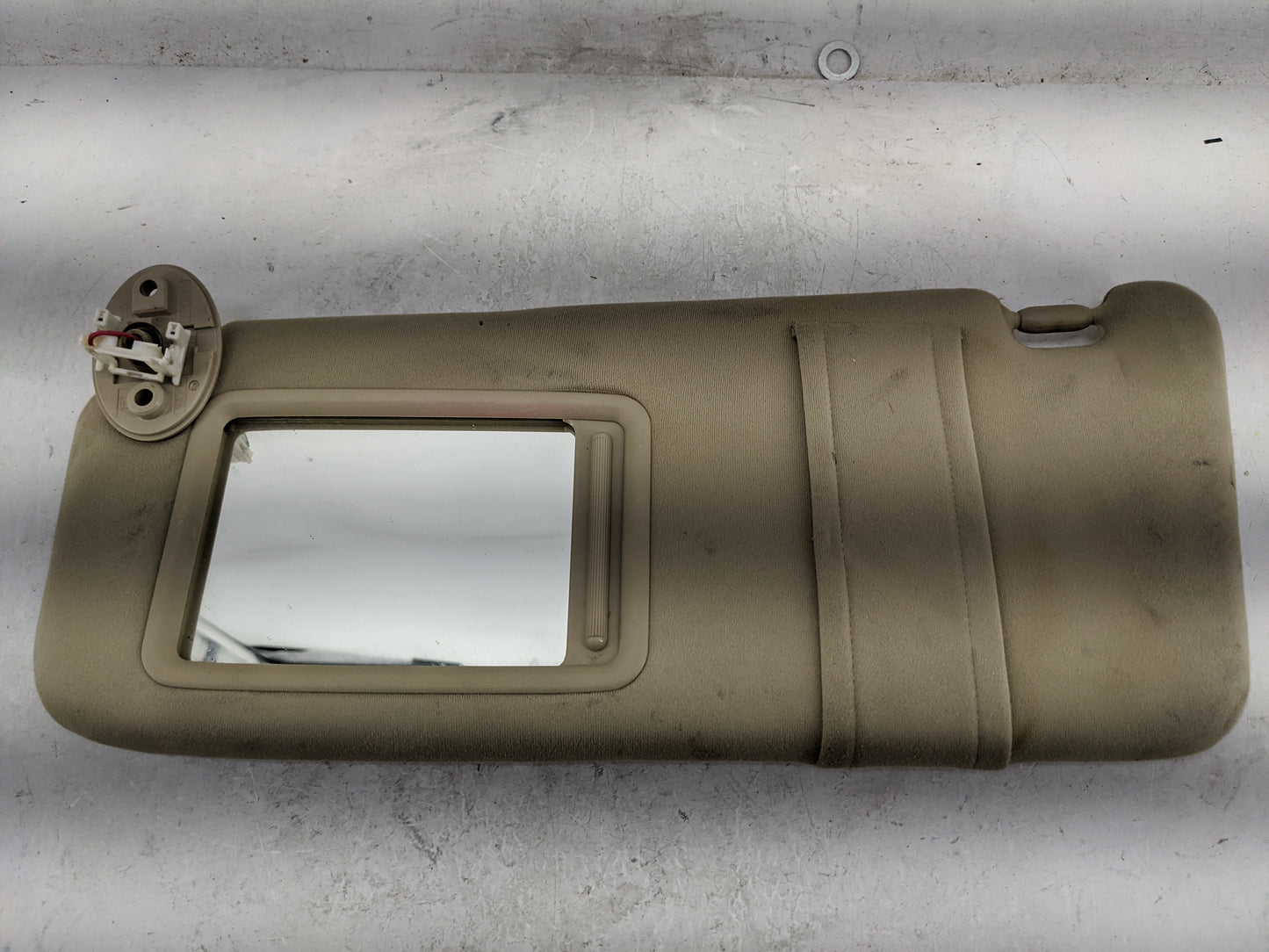 2010 Toyota Venza Sun Visor Shade Replacement Driver Left Mirror Fits OEM Used Auto Parts - Oemusedautoparts1.com