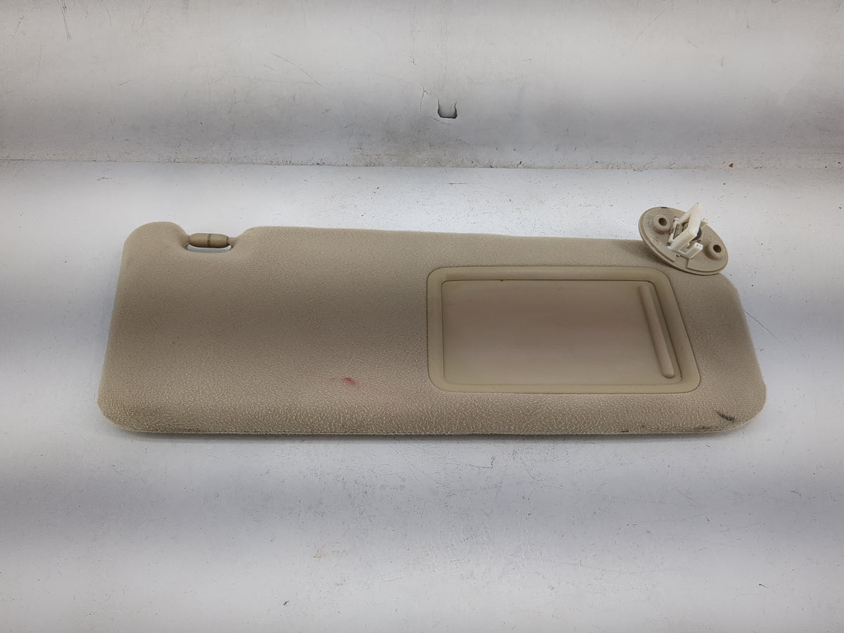 2010 Toyota Venza Sun Visor Shade Replacement Passenger Right Mirror Fits OEM Used Auto Parts - Oemusedautoparts1.com