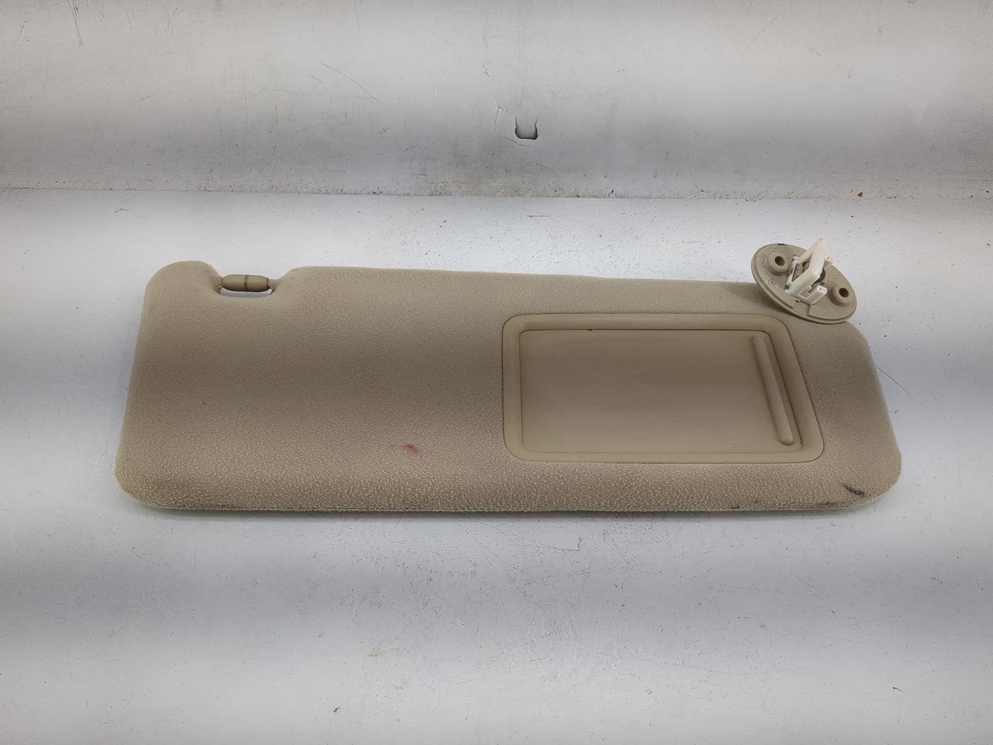 2010 Toyota Venza Sun Visor Shade Replacement Passenger Right Mirror Fits OEM Used Auto Parts - Oemusedautoparts1.com