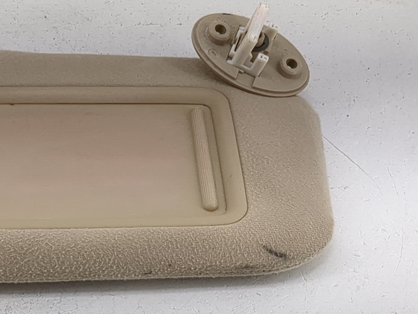 2010 Toyota Venza Sun Visor Shade Replacement Passenger Right Mirror Fits OEM Used Auto Parts - Oemusedautoparts1.com