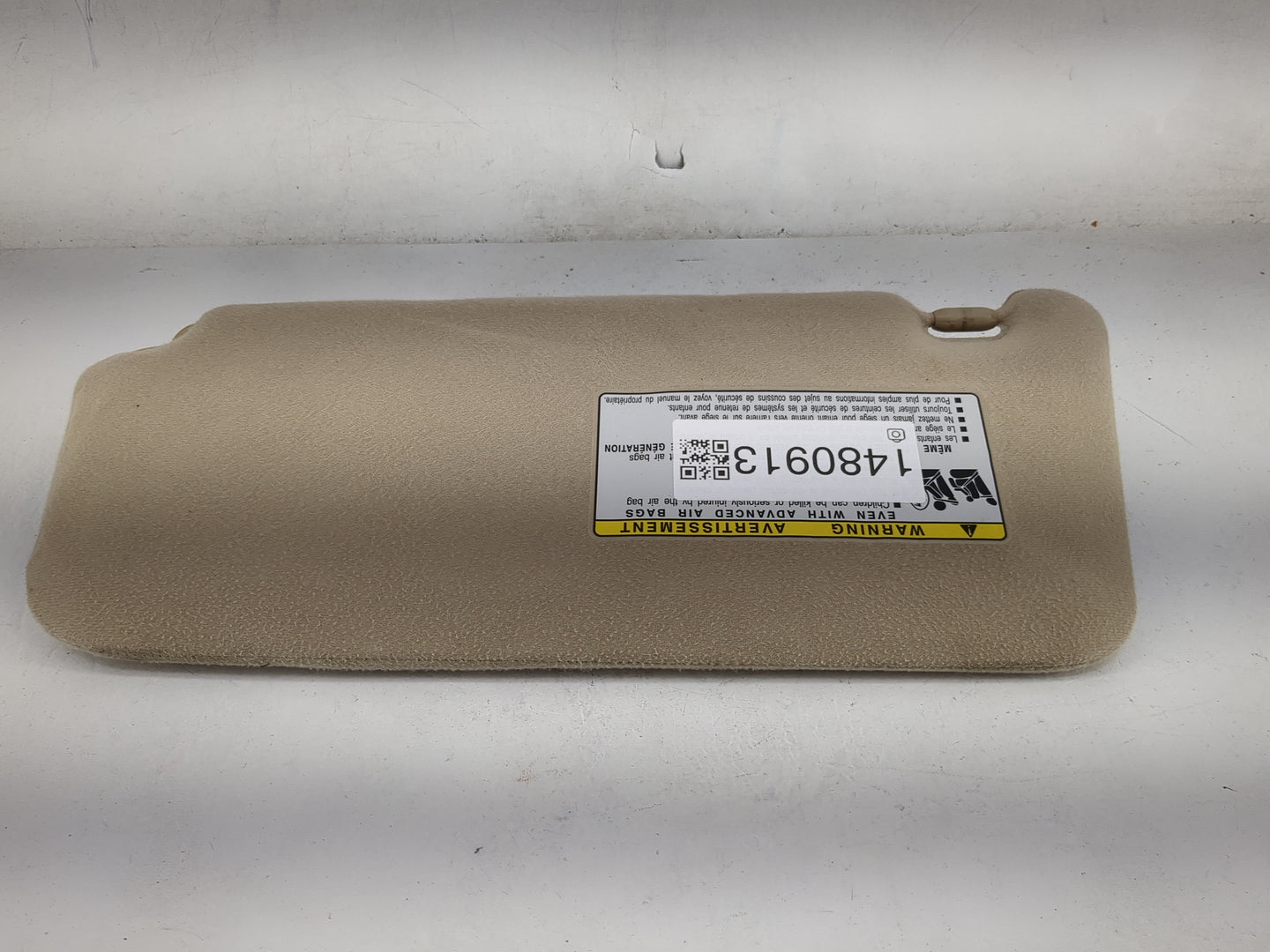 2010 Toyota Venza Sun Visor Shade Replacement Passenger Right Mirror Fits OEM Used Auto Parts - Oemusedautoparts1.com