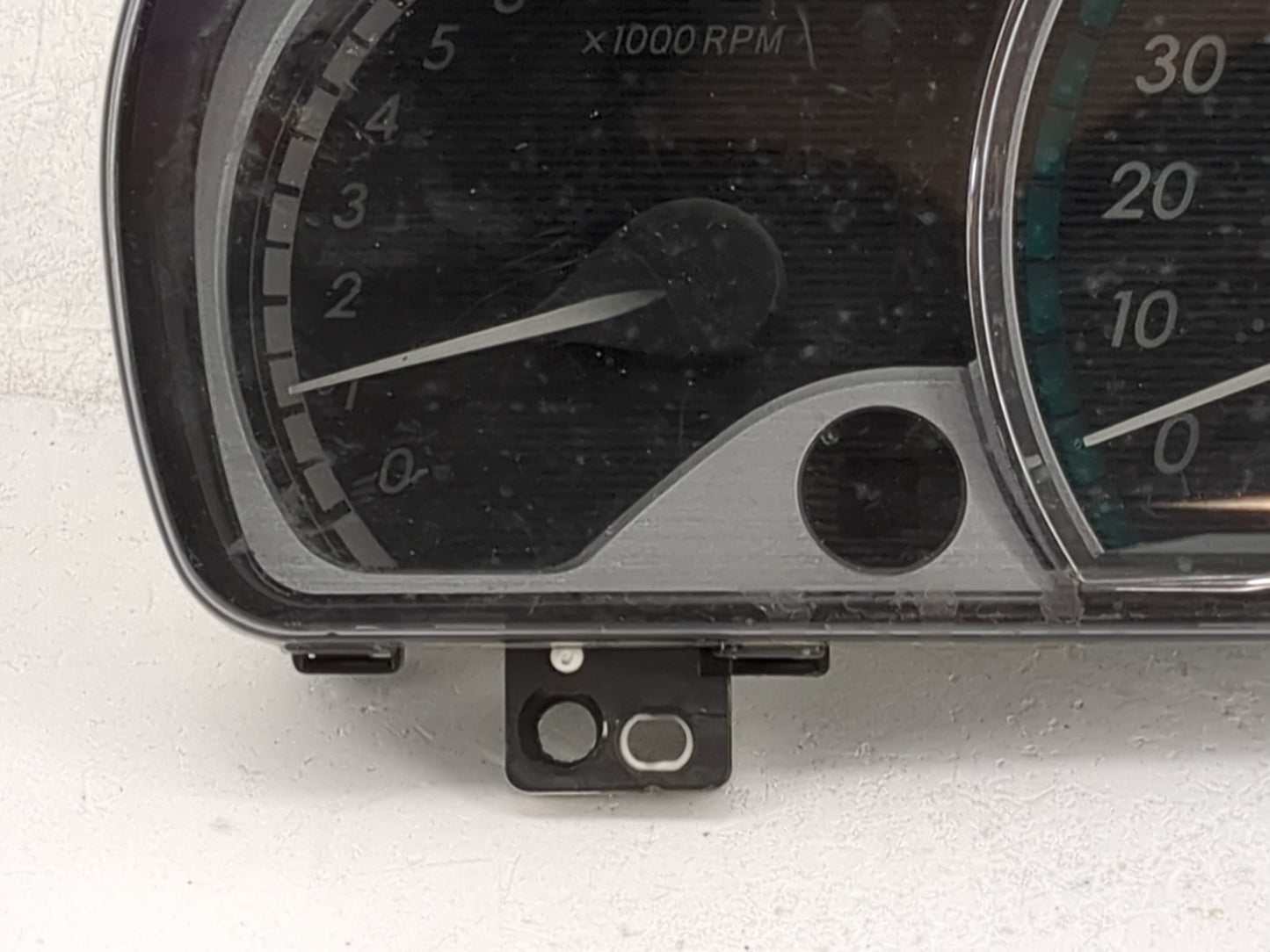 2009-2010 Toyota Venza Instrument Cluster Speedometer Gauges P/N:83800-0T050-00 TN257450-0586 Miles: Fits Fits 2009 2010 OEM