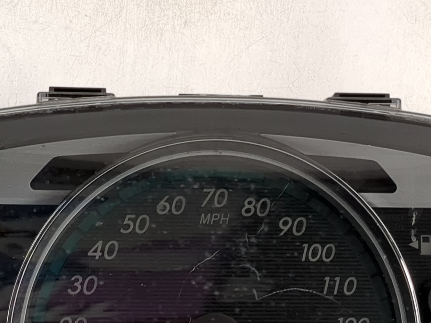 2009-2010 Toyota Venza Instrument Cluster Speedometer Gauges P/N:83800-0T050-00 TN257450-0586 Miles: Fits Fits 2009 2010 OEM