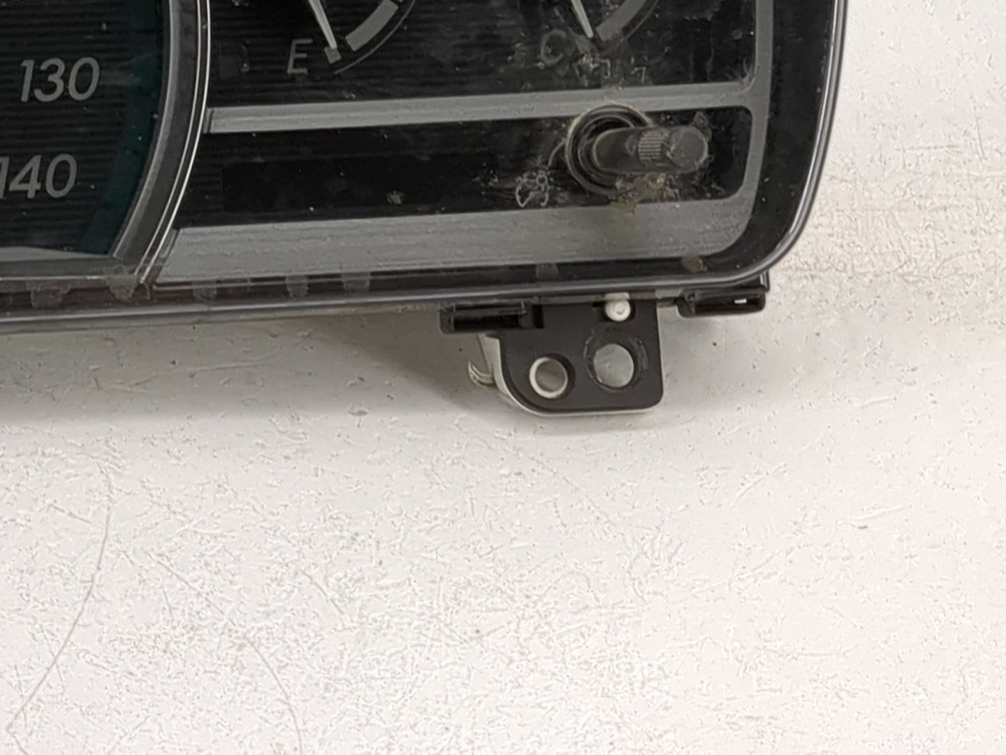 2009-2010 Toyota Venza Instrument Cluster Speedometer Gauges P/N:83800-0T050-00 TN257450-0586 Miles: Fits Fits 2009 2010 OEM