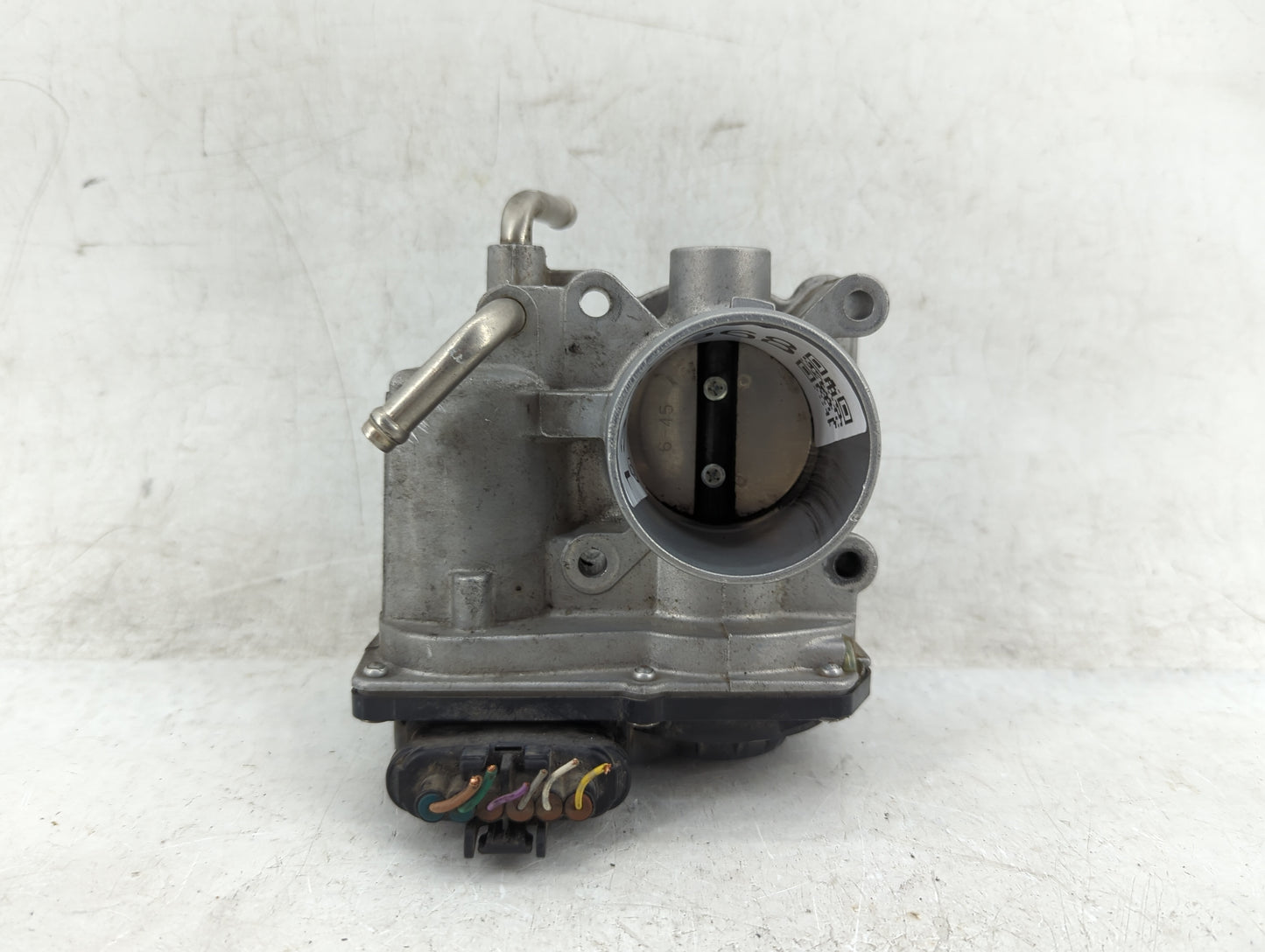 2006-2019 Toyota Yaris Throttle Body P/N:22030-21030 Fits OEM Used Auto Parts - Oemusedautoparts1.com