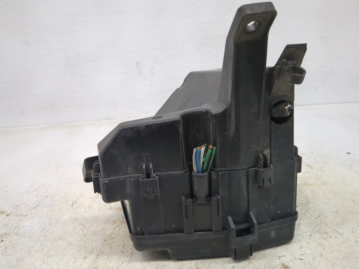 2006-2011 Toyota Yaris Fusebox Fuse Box Panel Relay Module Fits Fits 2006 2007 2008 2009 2010 2011 OEM Used Auto Parts - Oem