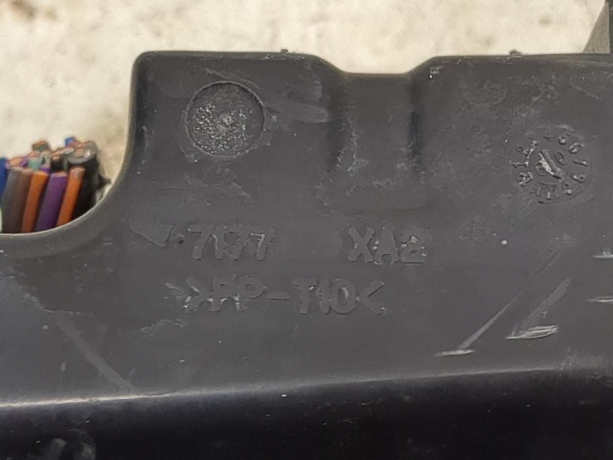 2006-2011 Toyota Yaris Fusebox Fuse Box Panel Relay Module Fits Fits 2006 2007 2008 2009 2010 2011 OEM Used Auto Parts - Oem