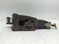 2010 Volkswagen Beetle Spare Scissor Car Jack - Oemusedautoparts1.com