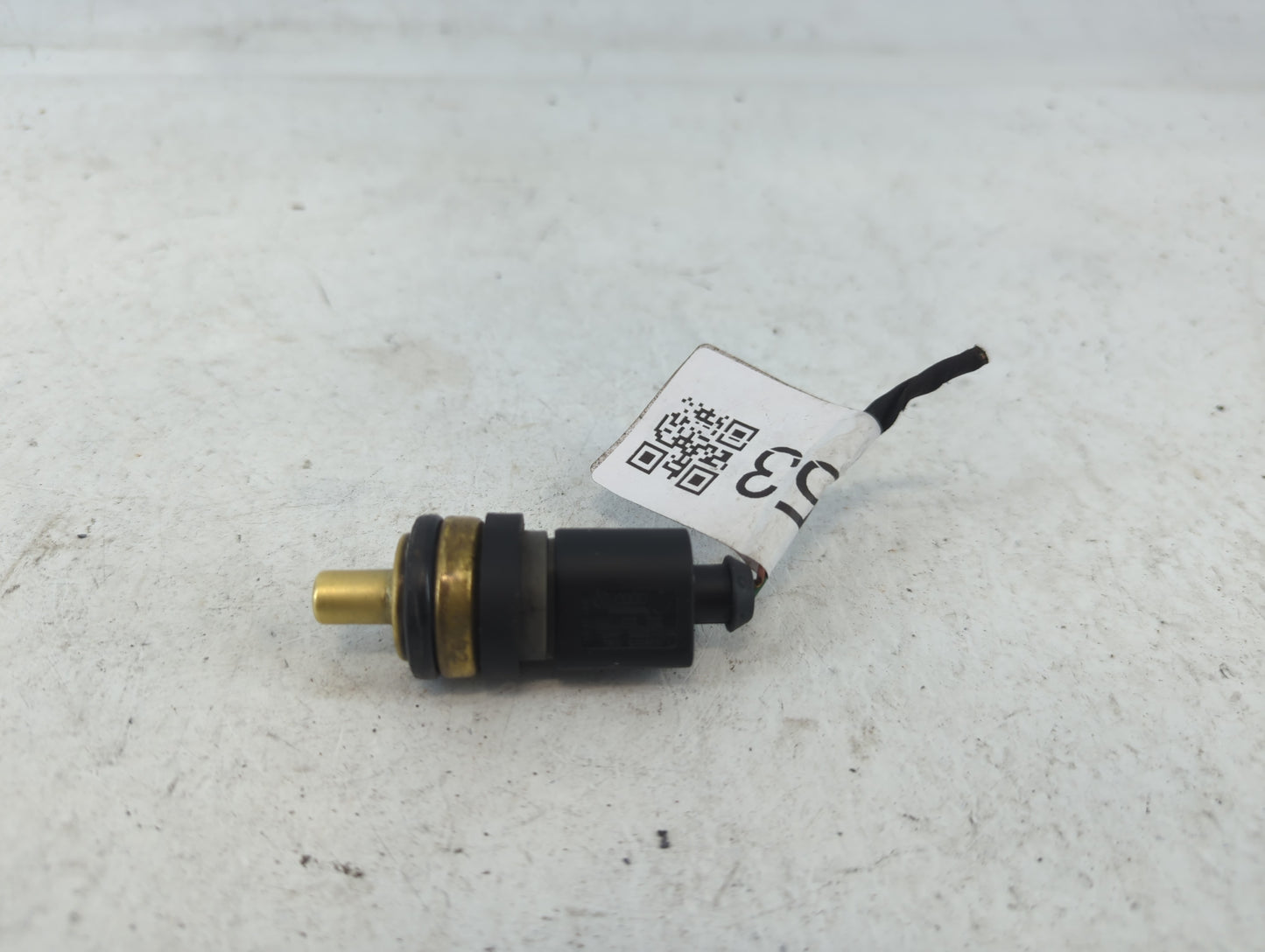 2010 Volkswagen Beetle Ambient Outside Temp Sensor - Oemusedautoparts1.com