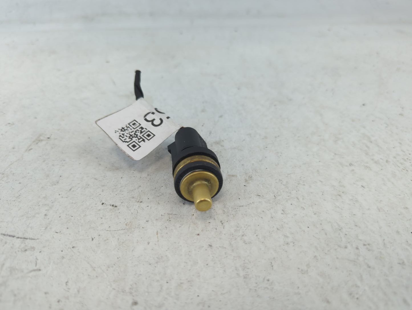 2010 Volkswagen Beetle Ambient Outside Temp Sensor - Oemusedautoparts1.com