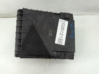 compare product 2009-2012 Volkswagen Cc Fusebox Fuse Box Panel Relay Module P/N:0-1718006-1 0-1418987-1 Fits Fits 2009 2010 2011 2012 OEM Used Auto Parts