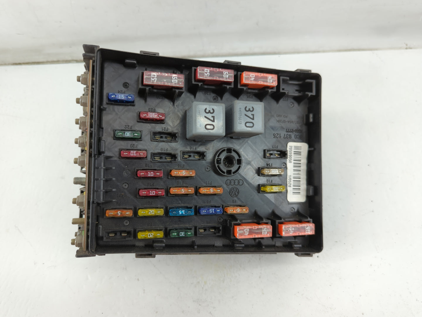 2009-2012 Volkswagen Cc Fusebox Fuse Box Panel Relay Module P/N:0-1718006-1 0-1418987-1 Fits Fits 2009 2010 2011 2012 OEM Us