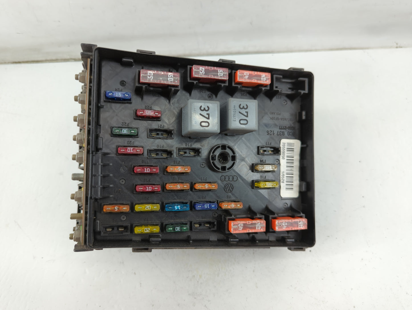 2009-2012 Volkswagen Cc Fusebox Fuse Box Panel Relay Module P/N:0-1718006-1 0-1418987-1 Fits Fits 2009 2010 2011 2012 OEM Us
