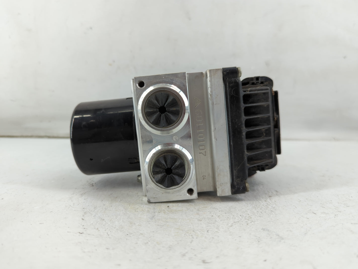 2009-2011 Volkswagen Cc ABS Pump Control Module Replacement P/N:3C0 614 109 AF 16705912 Fits Fits 2009 2010 2011 OEM Used Au