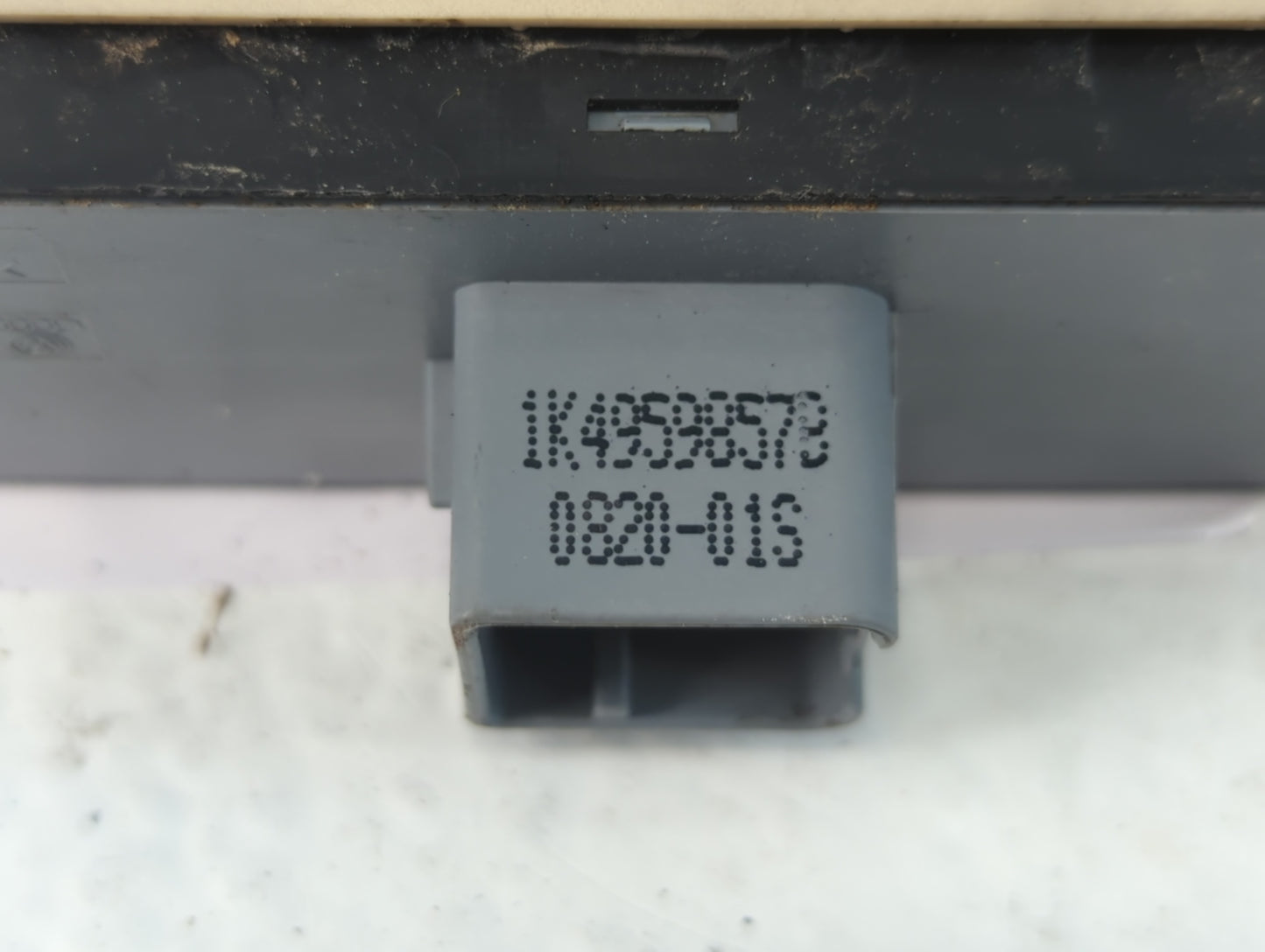 2009-2017 Volkswagen Cc Master Power Window Switch Replacement Driver Side Left P/N:1K4959857B Fits OEM Used Auto Parts - Oe