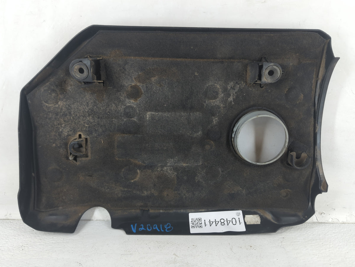 2010 Volkswagen Cc Engine Cover 1048441 - Oemusedautoparts1.com
