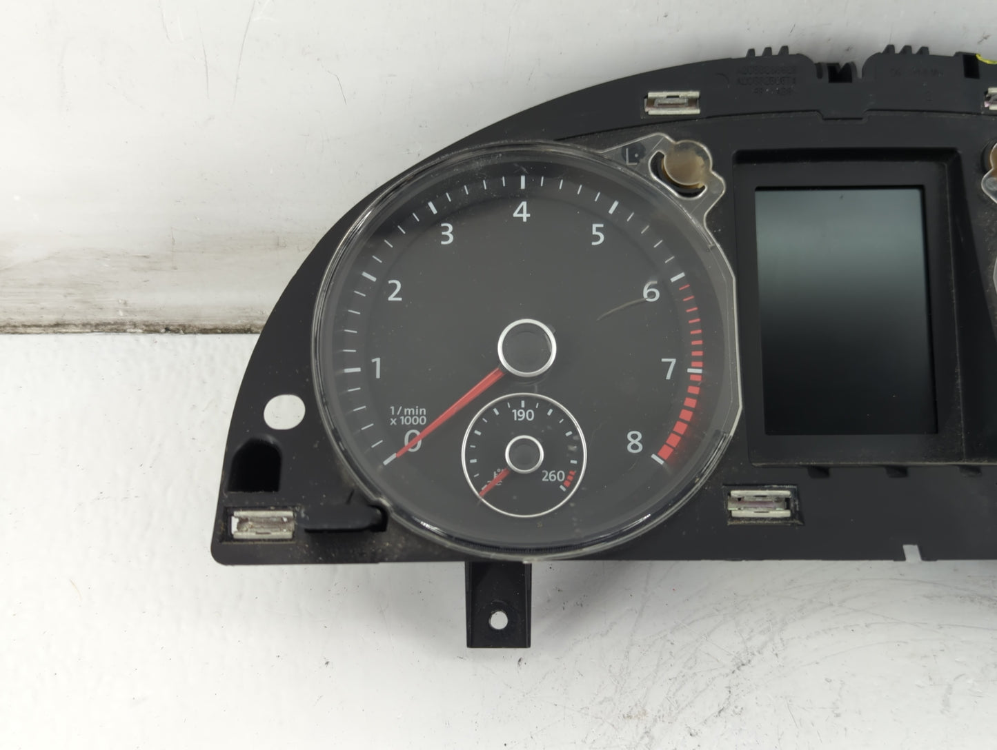 2009-2010 Volkswagen Cc Instrument Cluster Speedometer Gauges P/N:3C8920 970J Fits Fits 2009 2010 OEM Used Auto Parts - Oemu