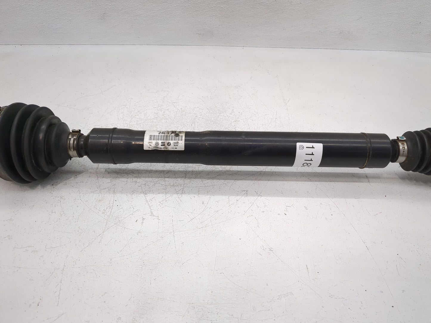 2009-2010 Volkswagen Cc Axle Shaft Front Passenger Cv C/v - Oemusedautoparts1.com