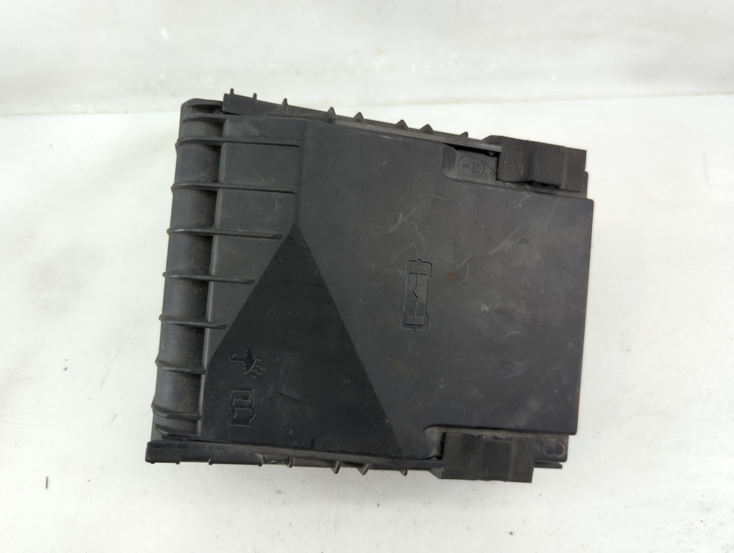 2009-2012 Volkswagen Cc Fusebox Fuse Box Panel Relay Module P/N:6359-2777 Fits Fits 2009 2010 2011 2012 OEM Used Auto Parts 