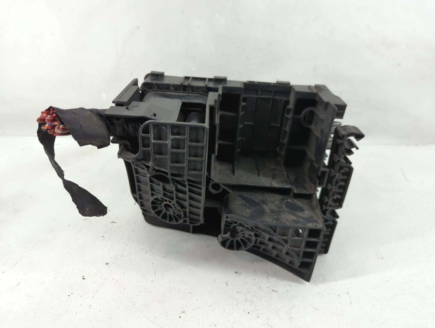 2009-2012 Volkswagen Cc Fusebox Fuse Box Panel Relay Module P/N:6359-2777 Fits Fits 2009 2010 2011 2012 OEM Used Auto Parts 