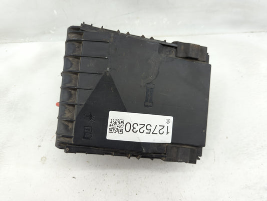 2009-2012 Volkswagen Cc Fusebox Fuse Box Panel Relay Module P/N:1K0 937 132 G 1K0 937 132 F Fits Fits 2009 2010 2011 2012 OE