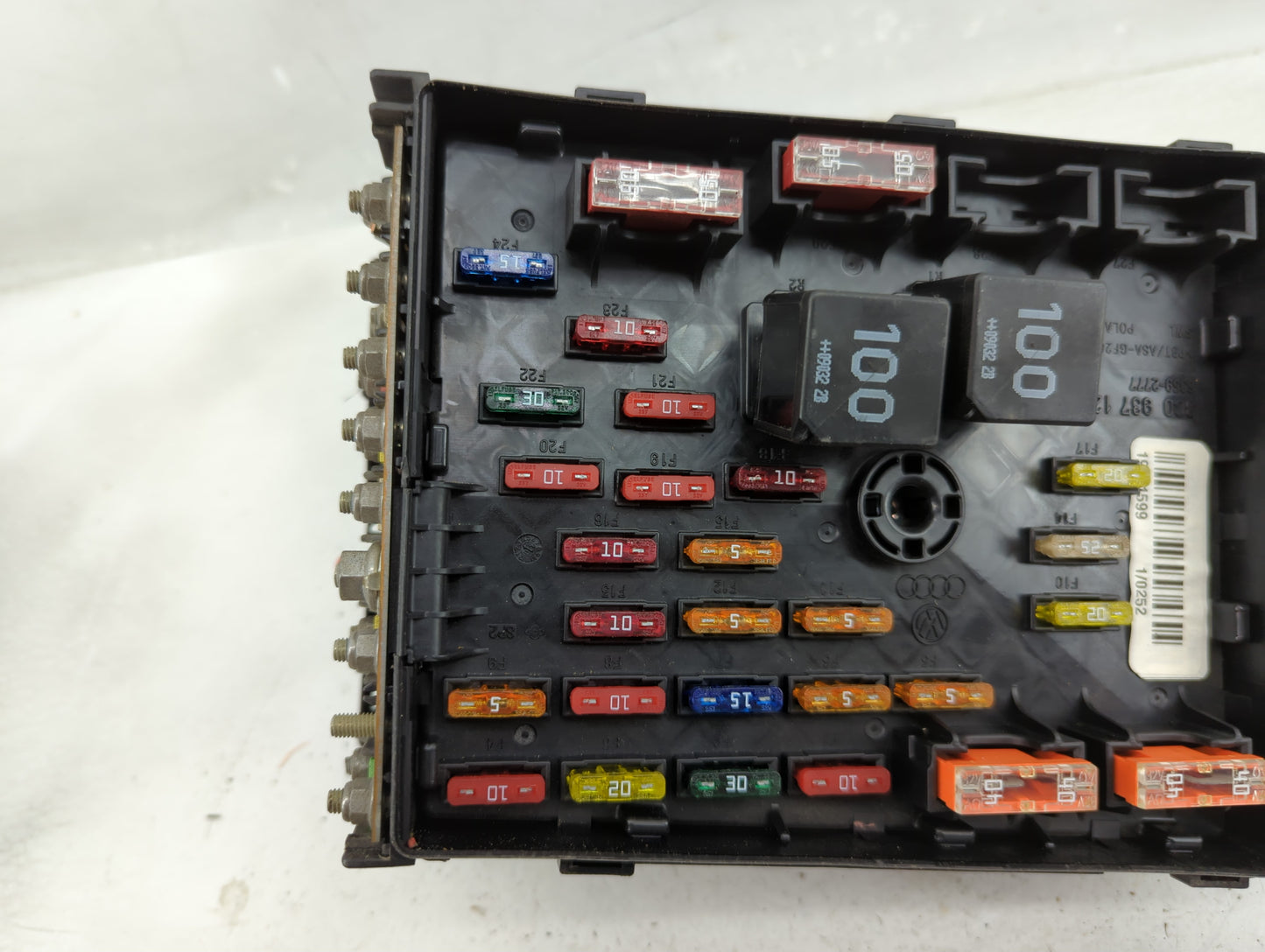 2009-2012 Volkswagen Cc Fusebox Fuse Box Panel Relay Module P/N:1K0 937 132 G 1K0 937 132 F Fits Fits 2009 2010 2011 2012 OE