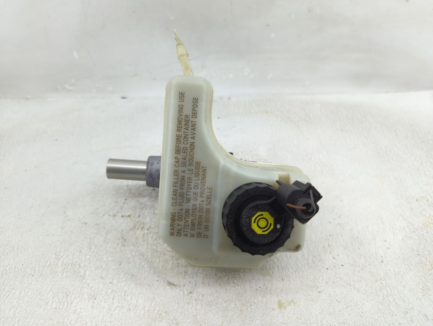 2009-2017 Volkswagen Cc Brake Master Cylinder - Oemusedautoparts1.com