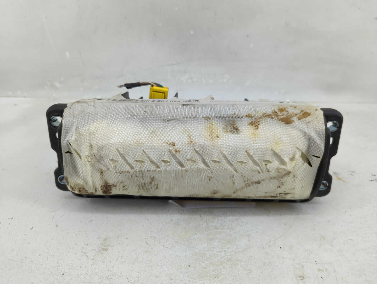 2009-2010 Volkswagen Cc Air Bag Passenger Right Dashboard OEM P/N:3C8 880 204 F Fits Fits 2009 2010 OEM Used Auto Parts - Oe