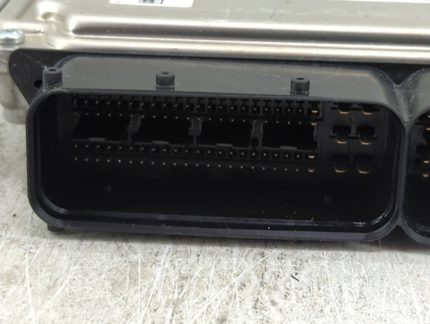 2010 Volkswagen Cc PCM Engine Control Computer ECU ECM PCU OEM P/N:0261S04957 06J906026DA Fits OEM Used Auto Parts - Oemused