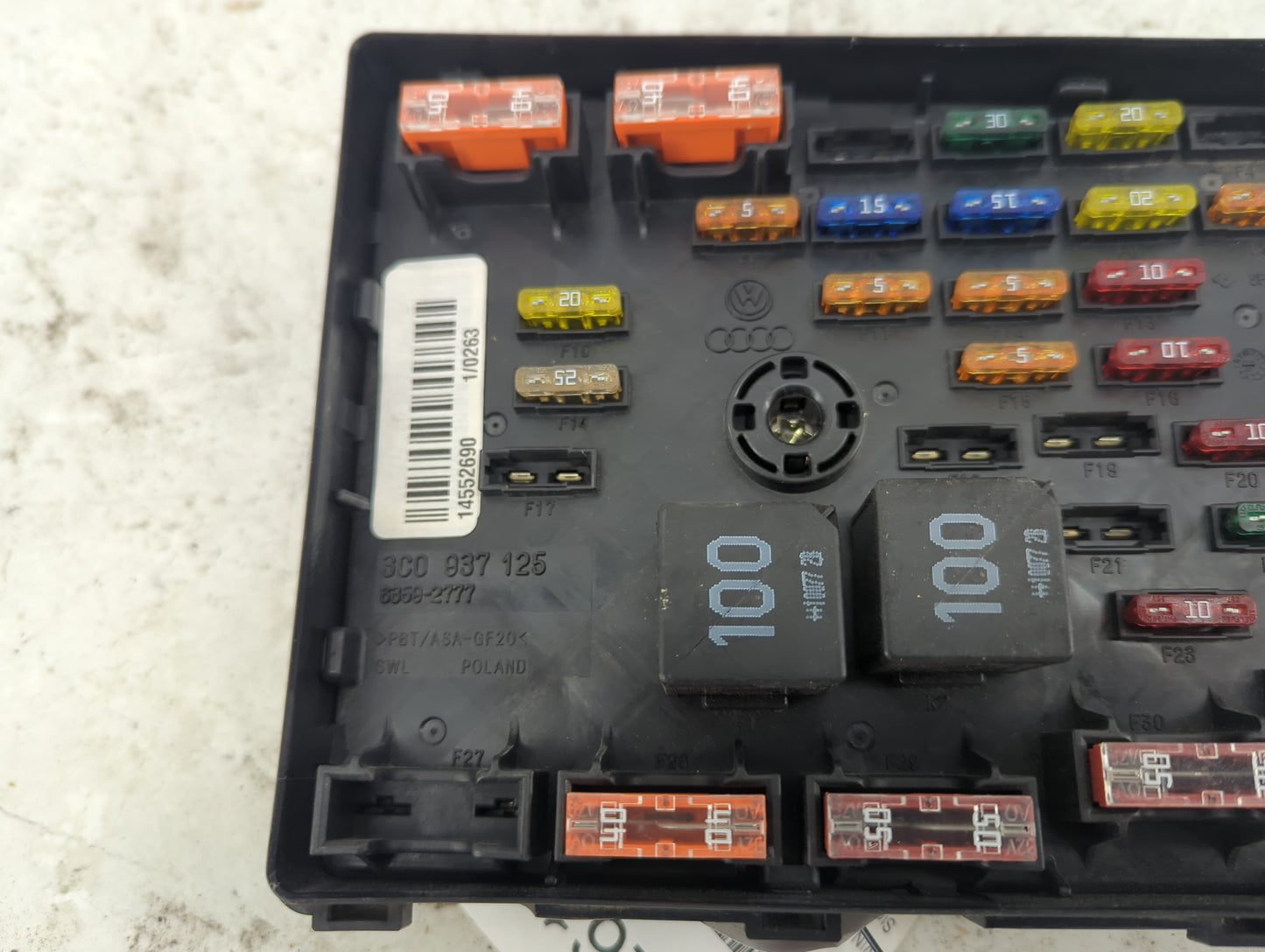 2009-2012 Volkswagen Cc Fusebox Fuse Box Panel Relay Module P/N:3C0937125 6358-2777 Fits Fits 2009 2010 2011 2012 OEM Used A