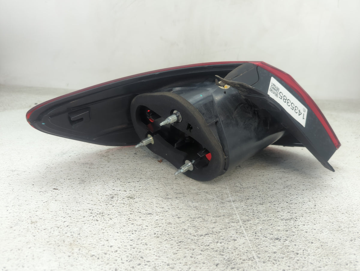 2009-2012 Volkswagen Cc Tail Light Assembly Passenger Right OEM P/N:3C9945096D Fits Fits 2009 2010 2011 2012 OEM Used Auto P