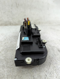 2009-2010 Volkswagen Cc Climate Control Module Temperature AC/Heater Replacement P/N:3C8907336AJ 5HB009751-27 Fits Fits 2009